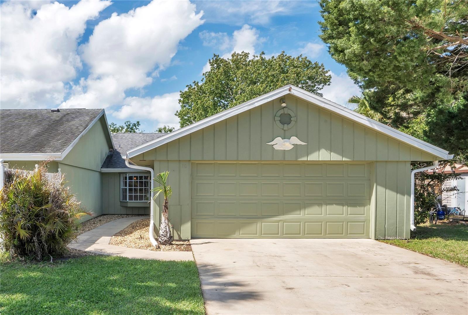 16 EAGLE LN