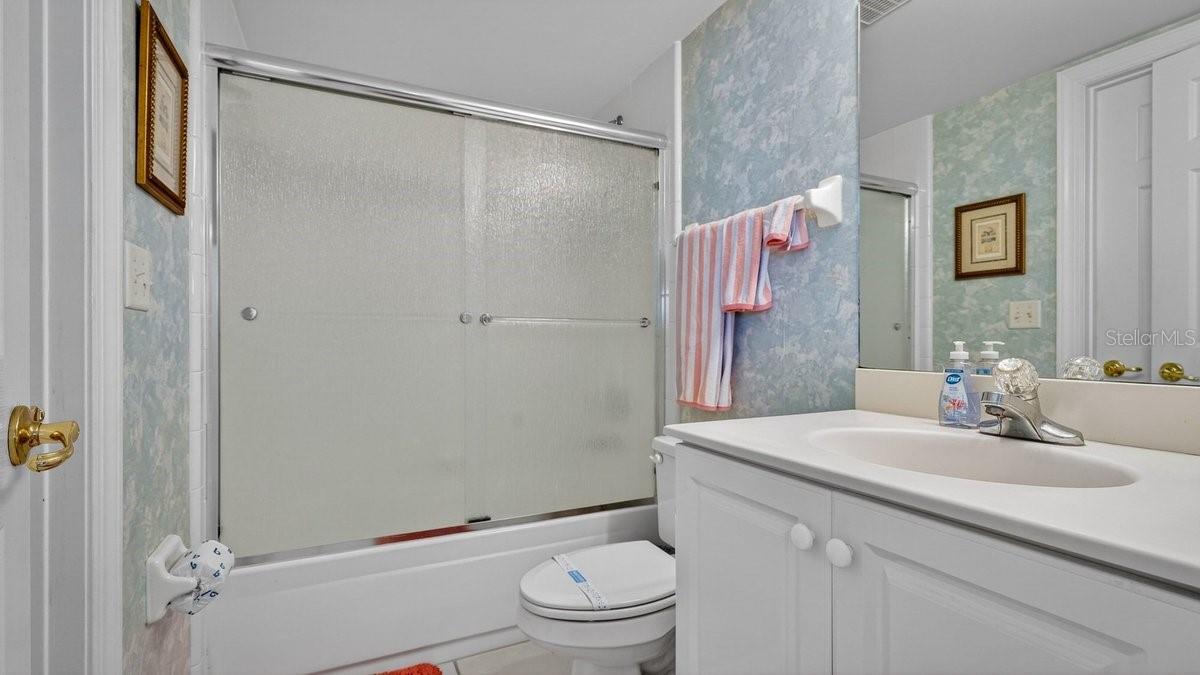 3425 S Atlantic Ave #1706 Property Photo 8
