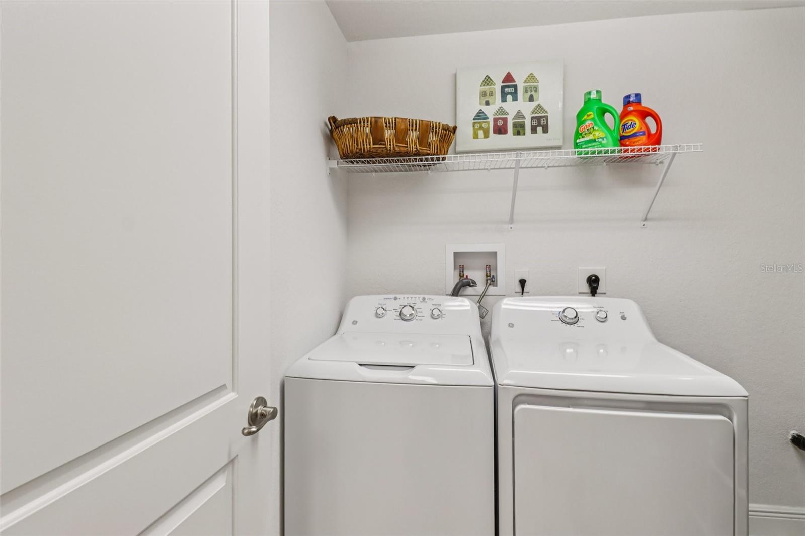 7 Riverwalk Dr #406 Property Photo 14
