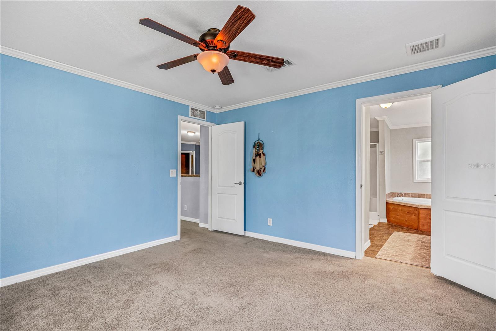 106 Ash St Property Photo 16