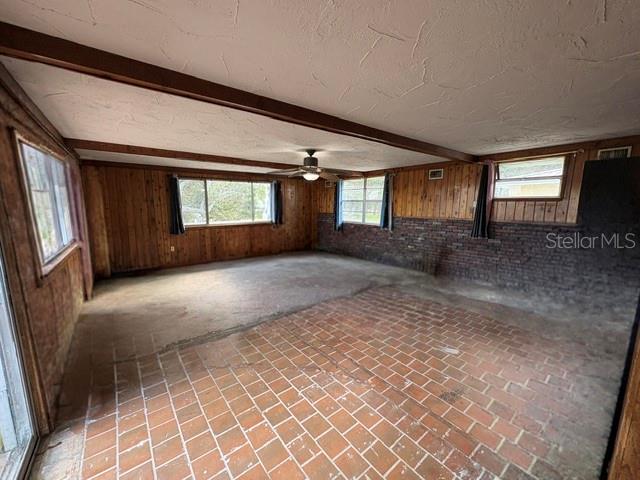 401 Driftwood Ave Property Photo 32