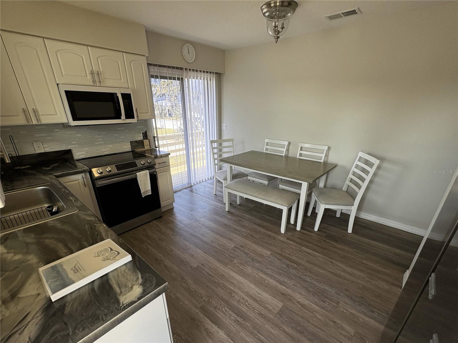 6693 Engram Rd Property Photo 3
