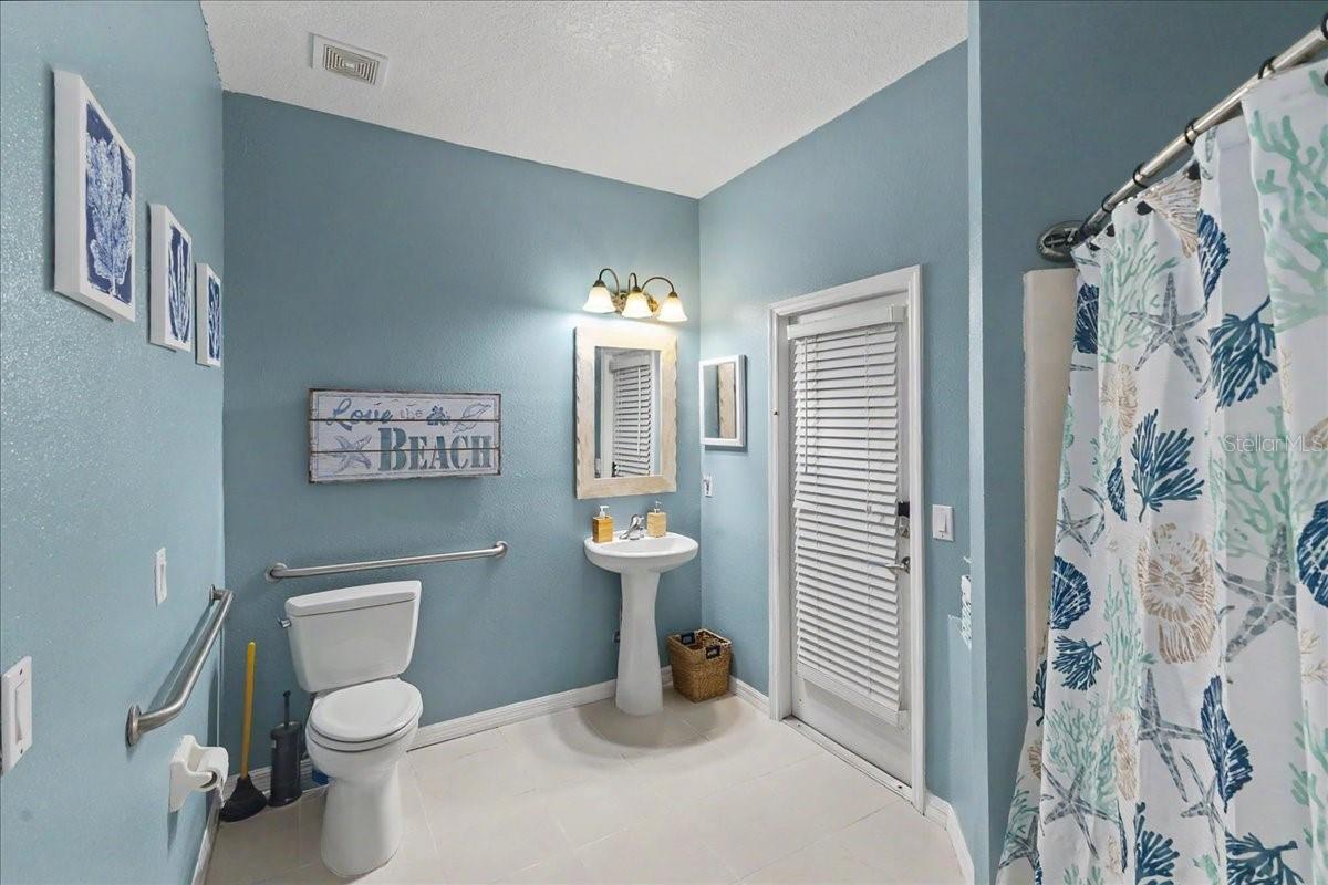 1830 Orange Tree Dr Property Photo 14