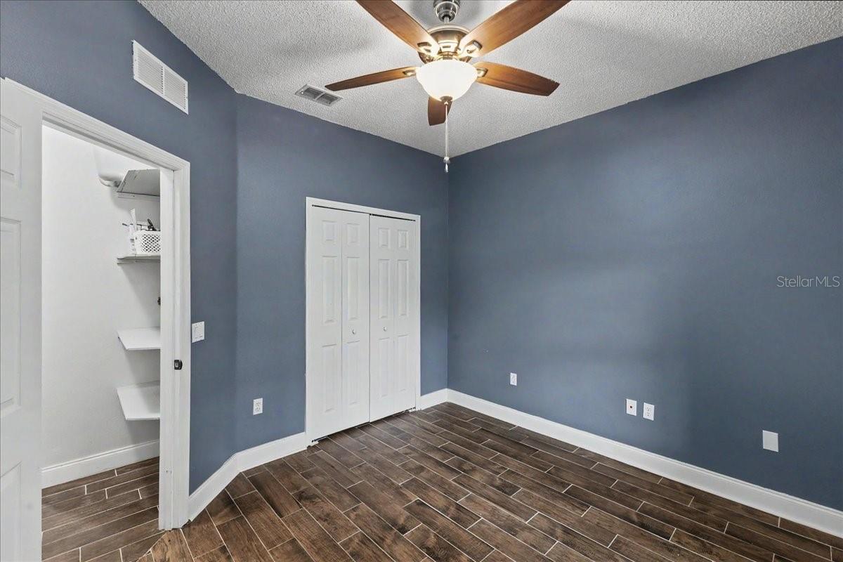 1830 Orange Tree Dr Property Photo 16