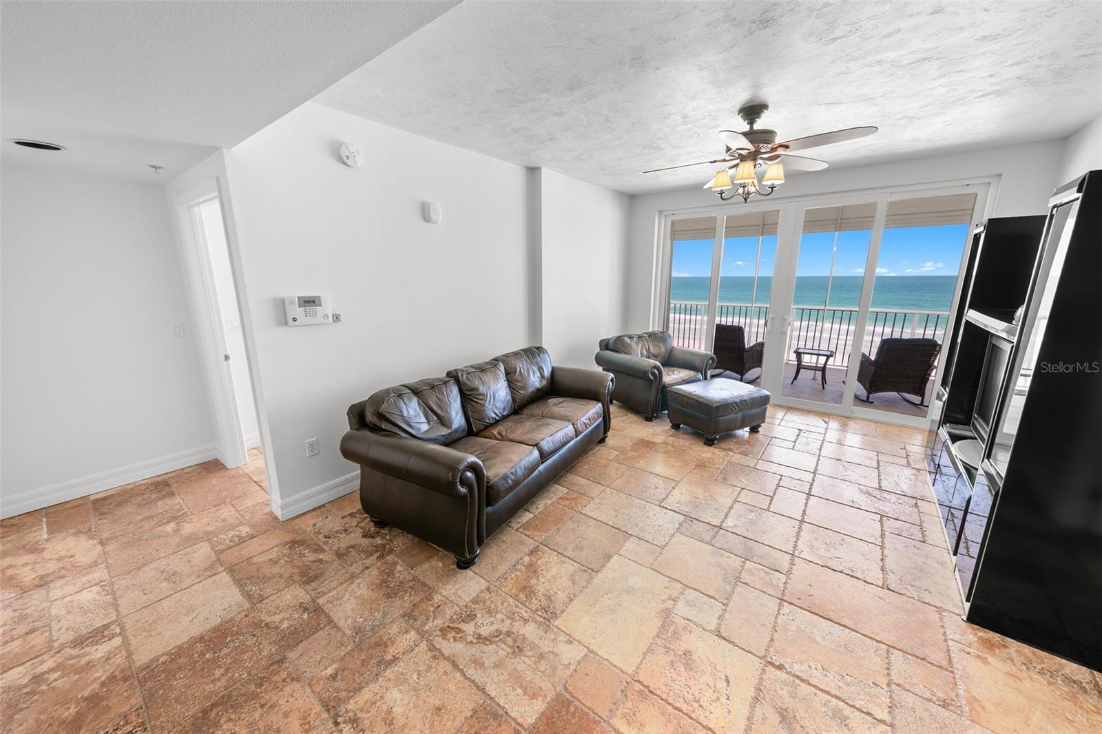 4767 S Atlantic Ave #402 Property Photo 4