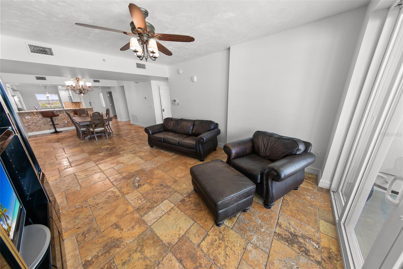 4767 S Atlantic Ave #402 Property Photo 11