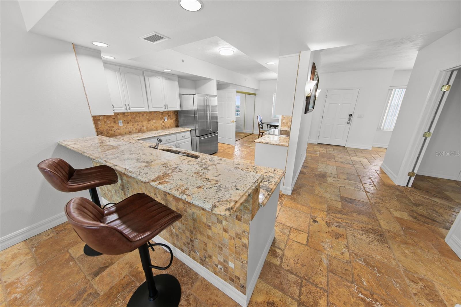 4767 S Atlantic Ave #402 Property Photo 15