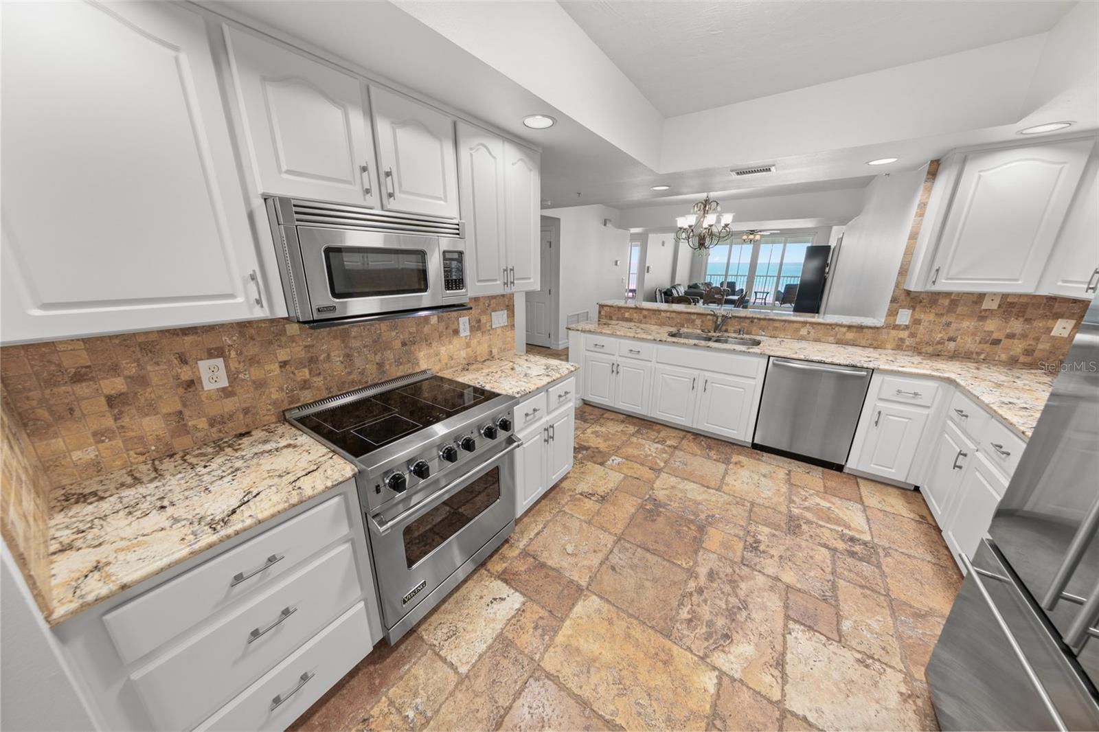 4767 S Atlantic Ave #402 Property Photo 17