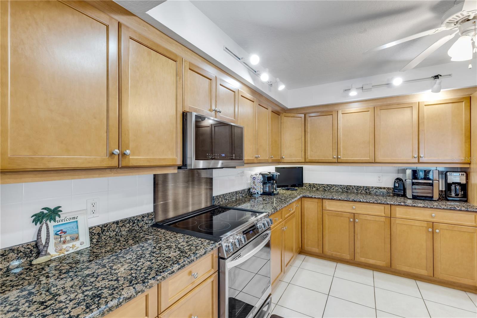 5300 S Atlantic Ave #8-601 Property Photo 15