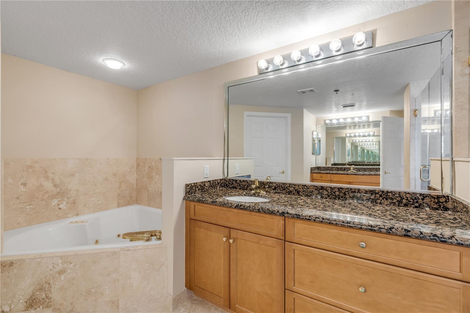 5300 S Atlantic Ave #8-601 Property Photo 34