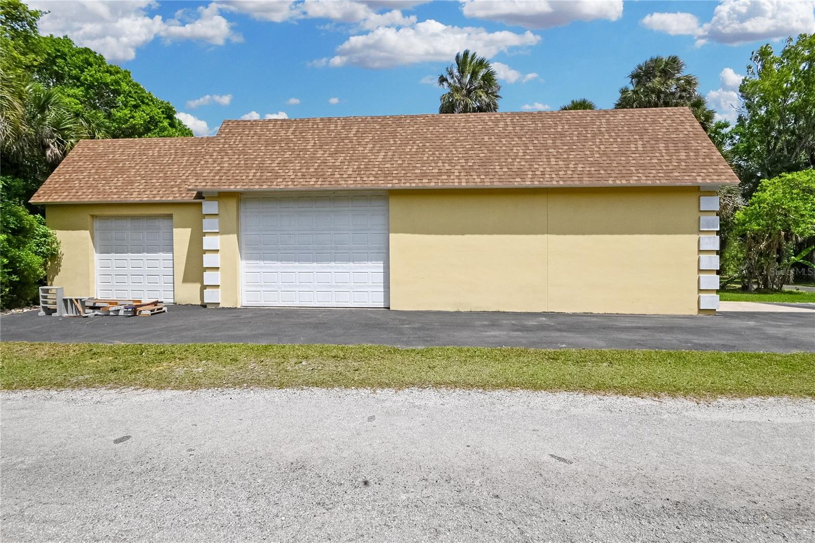 1711 Hideaway Forest Trl Property Photo 9