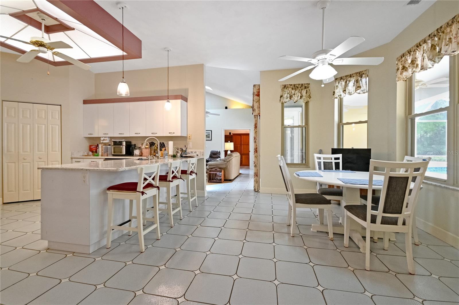 1711 Hideaway Forest Trl Property Photo 18