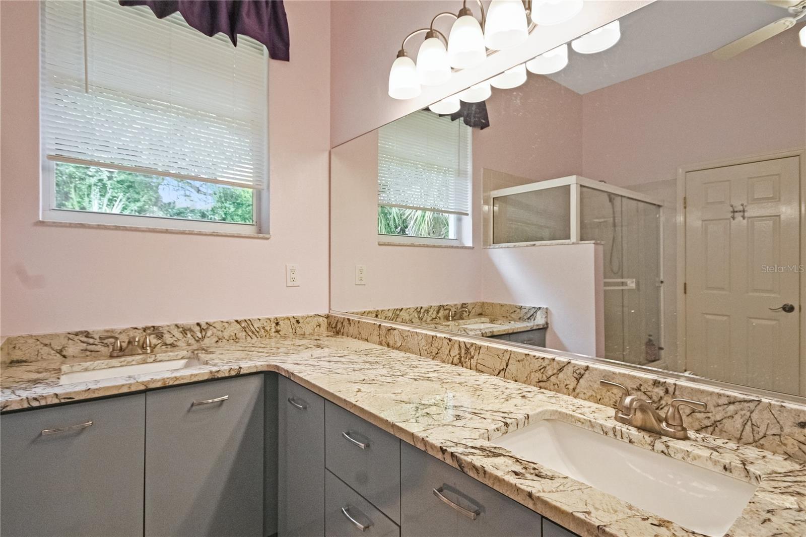 1711 Hideaway Forest Trl Property Photo 35