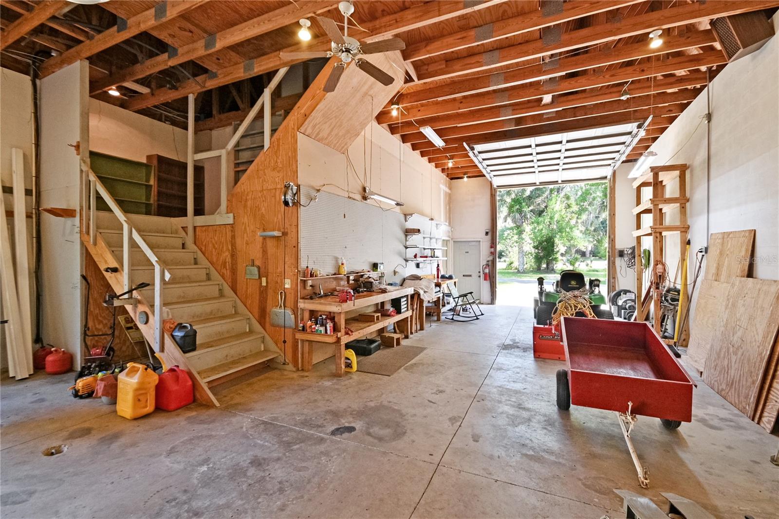 1711 Hideaway Forest Trl Property Photo 62