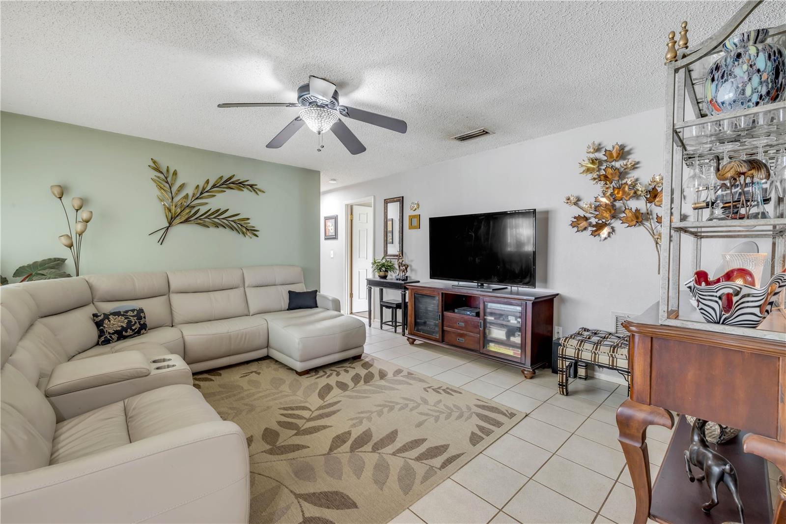 1529 Sabal Palm Dr Property Photo 15