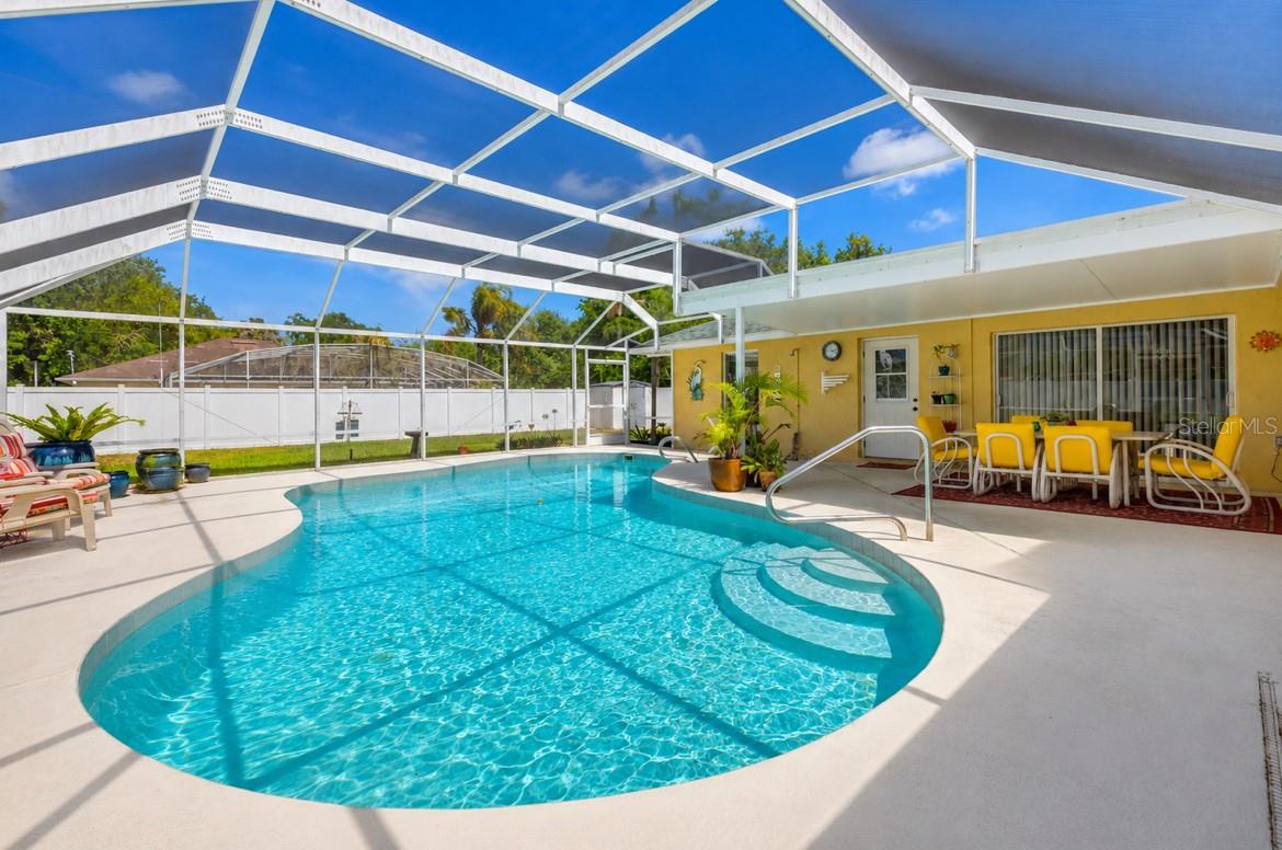 1529 Sabal Palm Dr Property Photo 32
