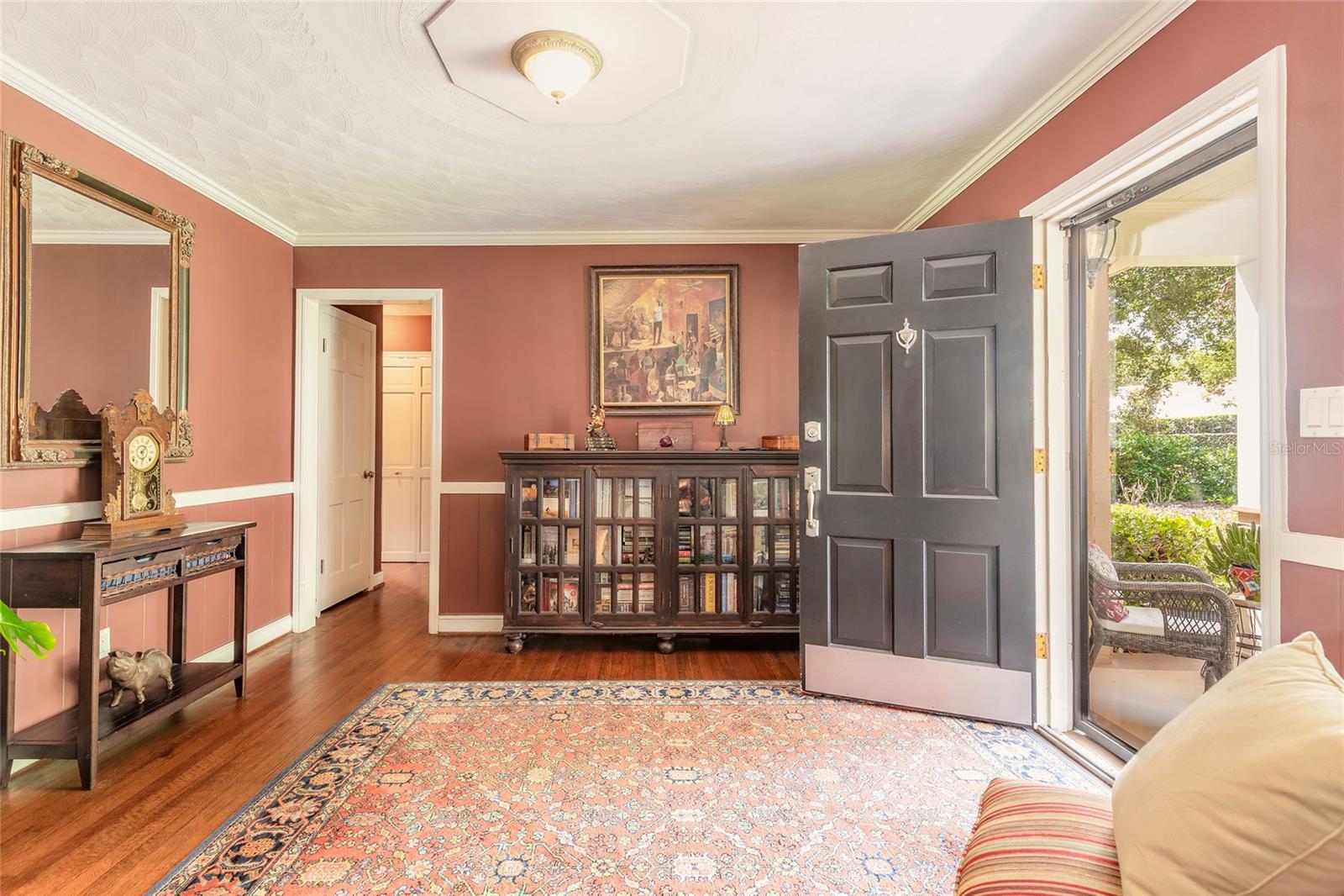 1600 S Pennsylvania Ave Property Photo 11