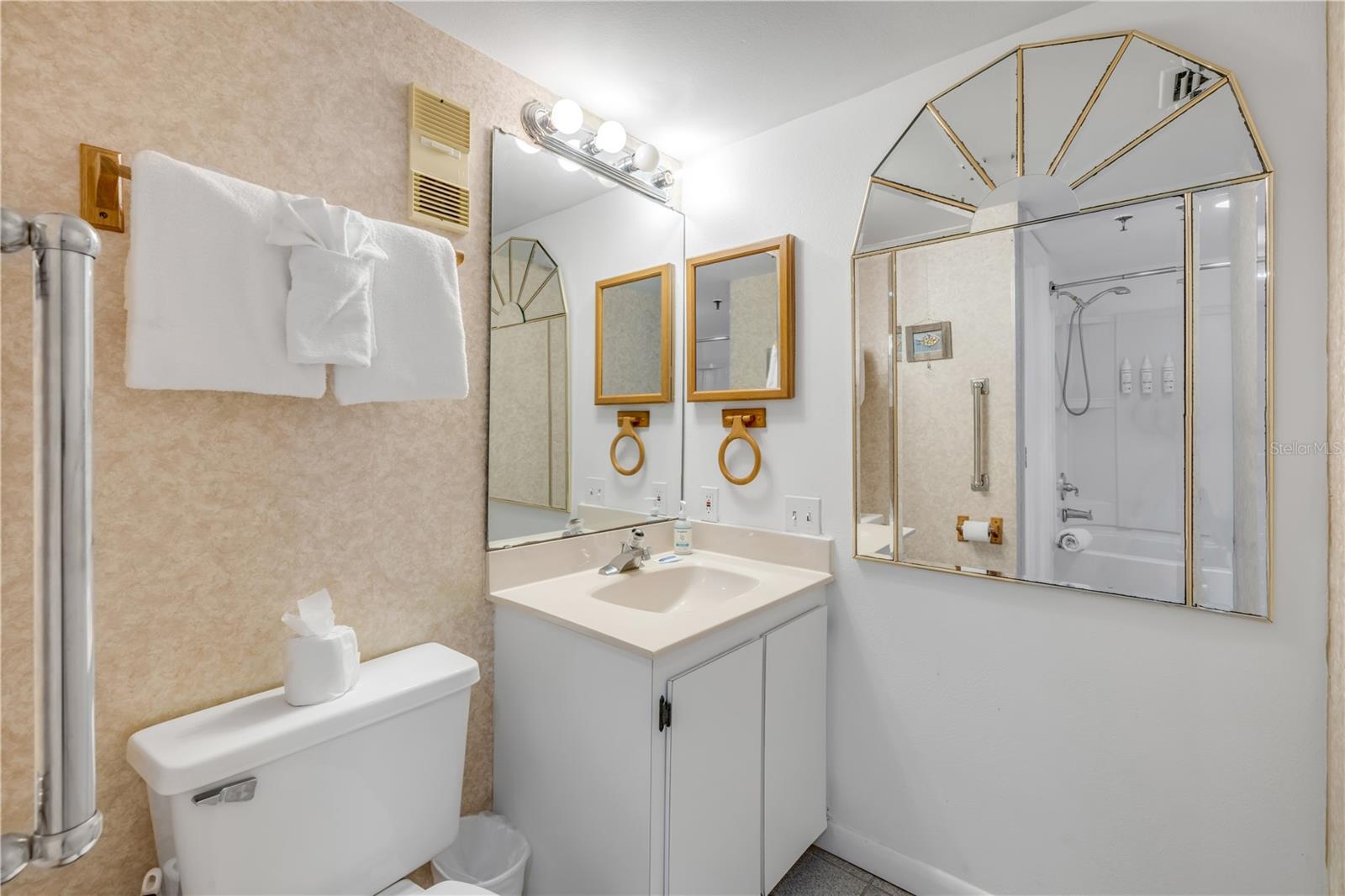 421 S Atlantic Ave #509 Property Photo 31