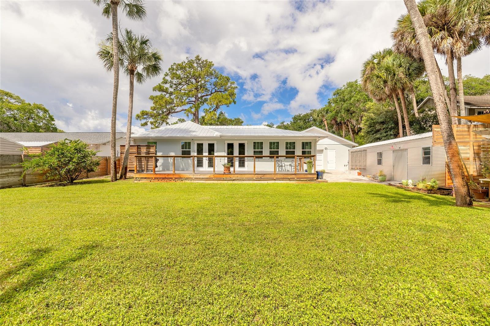 1107 S Orange St Property Photo 40
