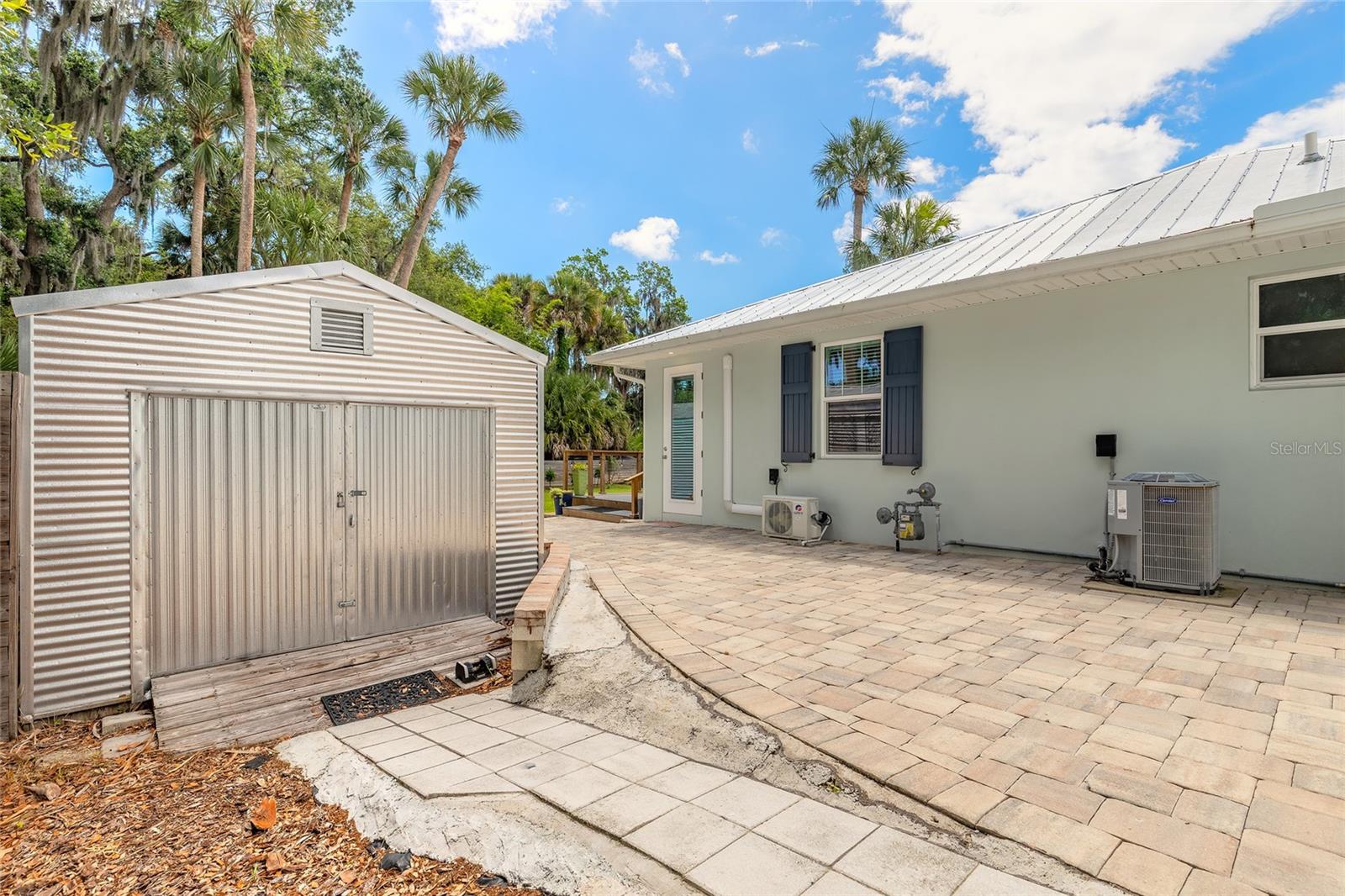 1107 S Orange St Property Photo 44