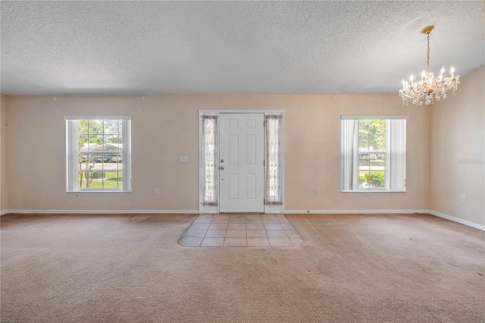 2226 Juniper Dr Property Photo 5