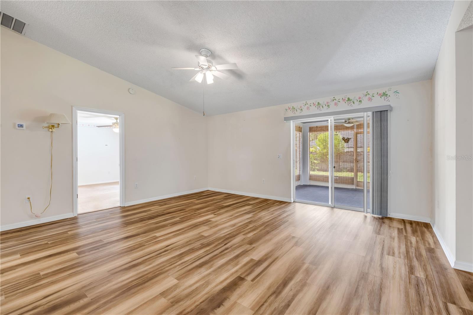 2226 Juniper Dr Property Photo 32