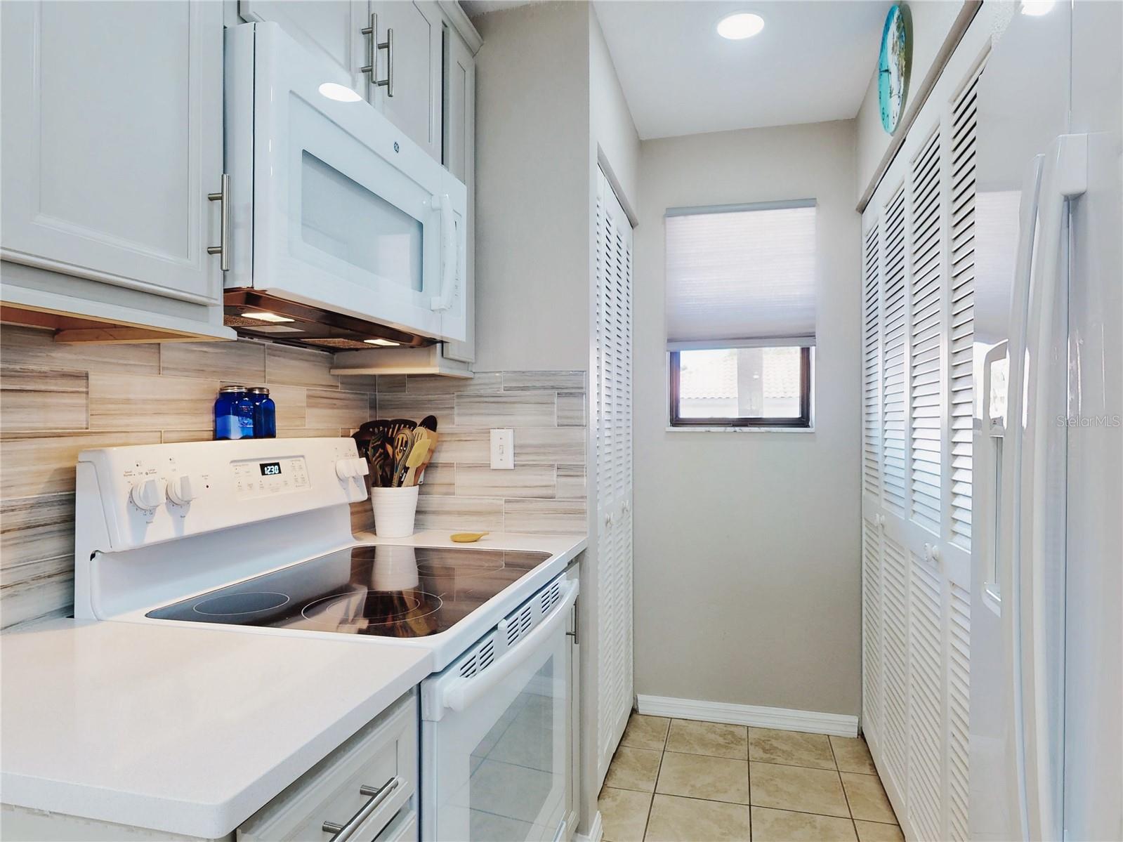 451 Bouchelle Dr #104 Property Photo 28