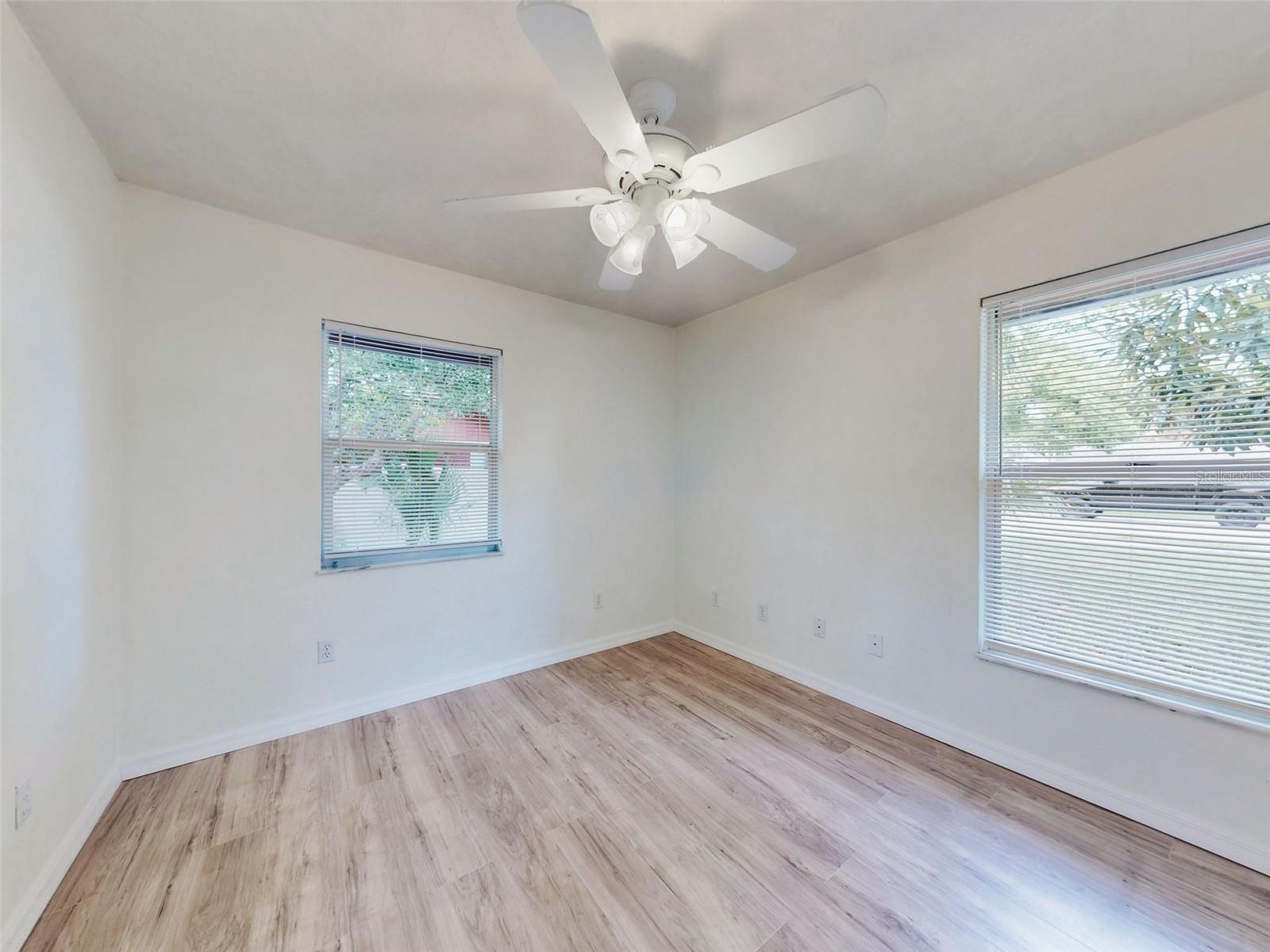 111 Valencia Dr Property Photo 23