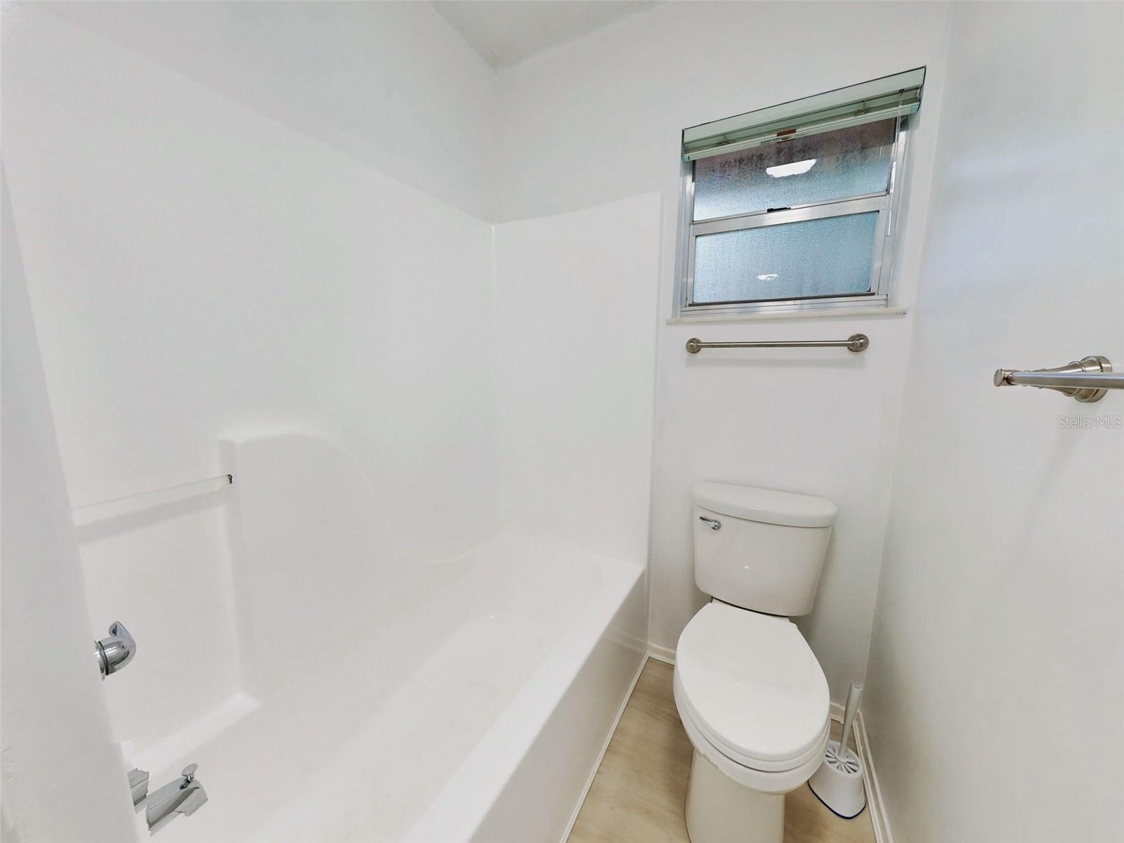 111 Valencia Dr Property Photo 27