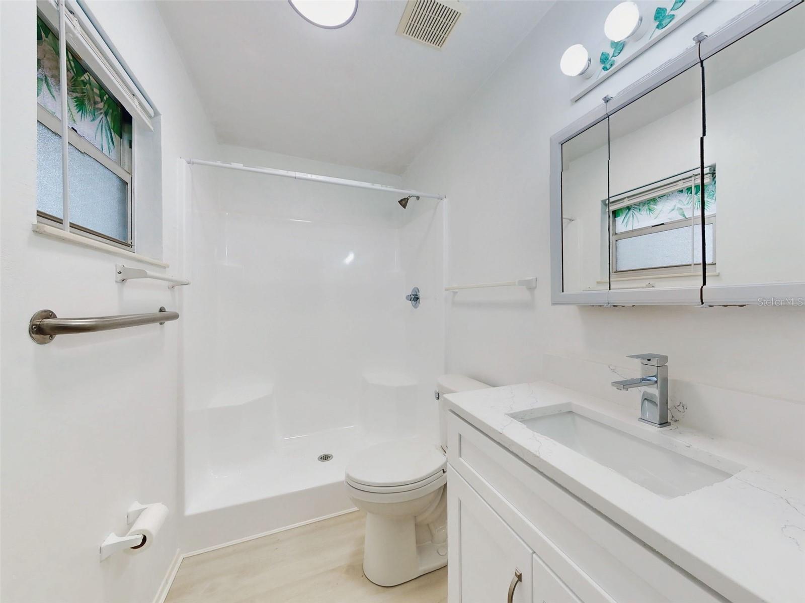 111 Valencia Dr Property Photo 36
