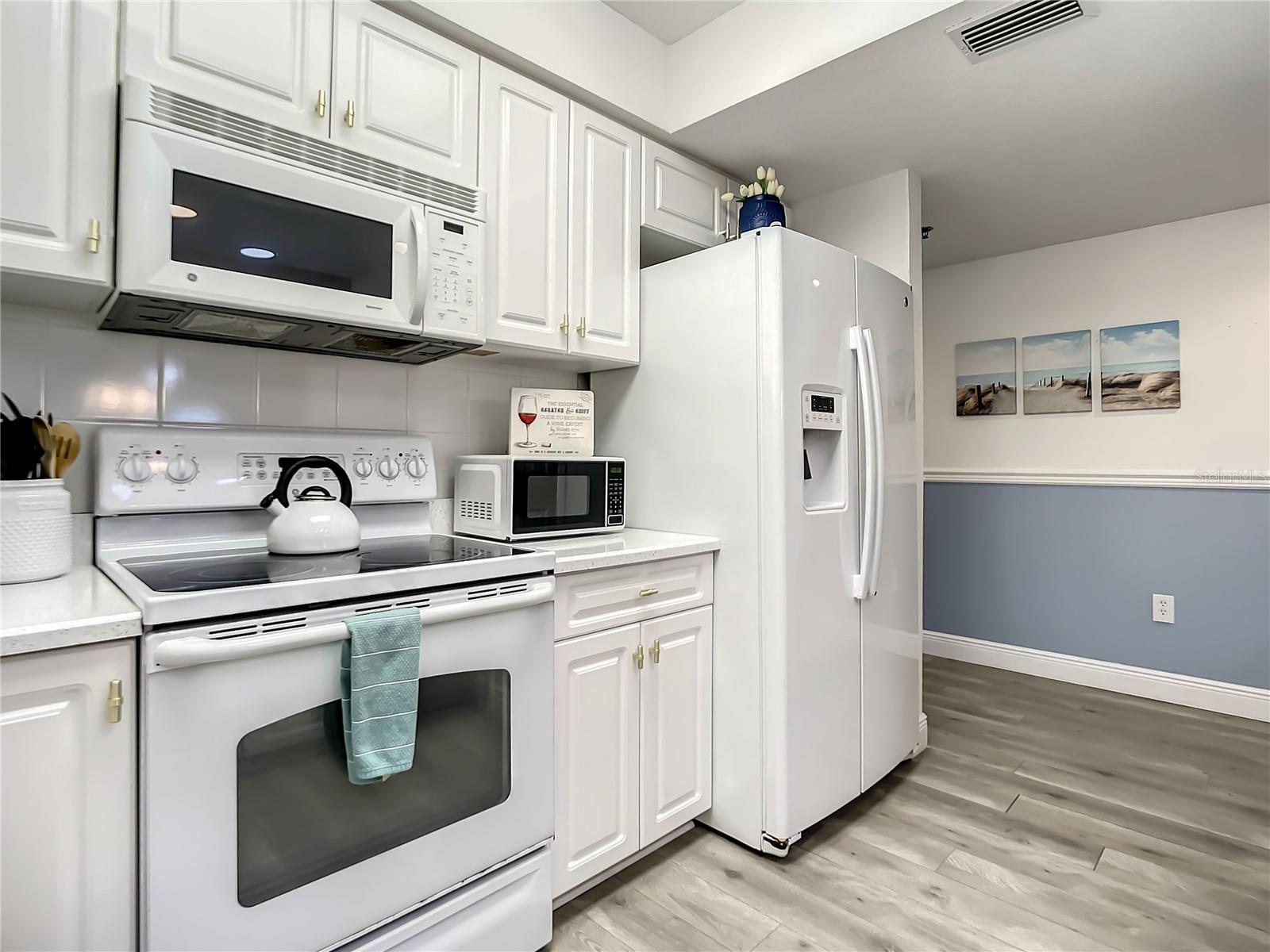 5300 S Atlantic Ave #10-205 Property Photo 6