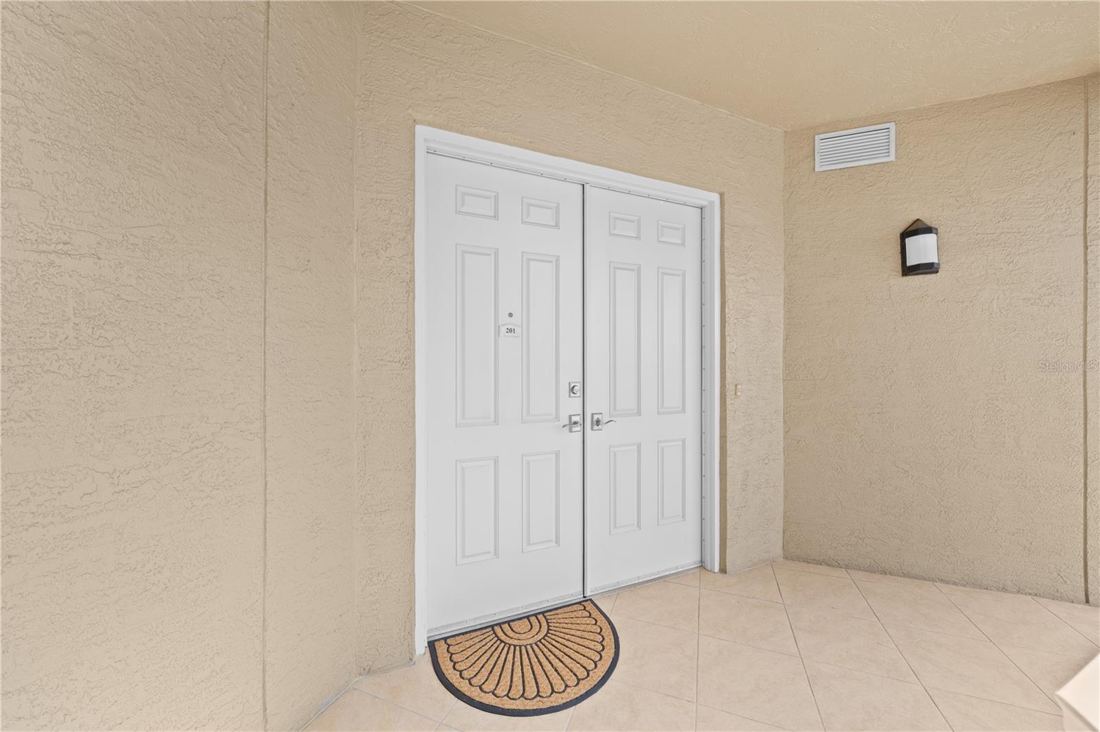 2855 S Atlantic Ave #201 Property Photo 5