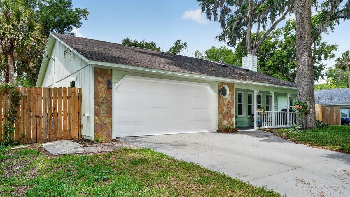 2012 Mango Tree Dr Property Photo 3