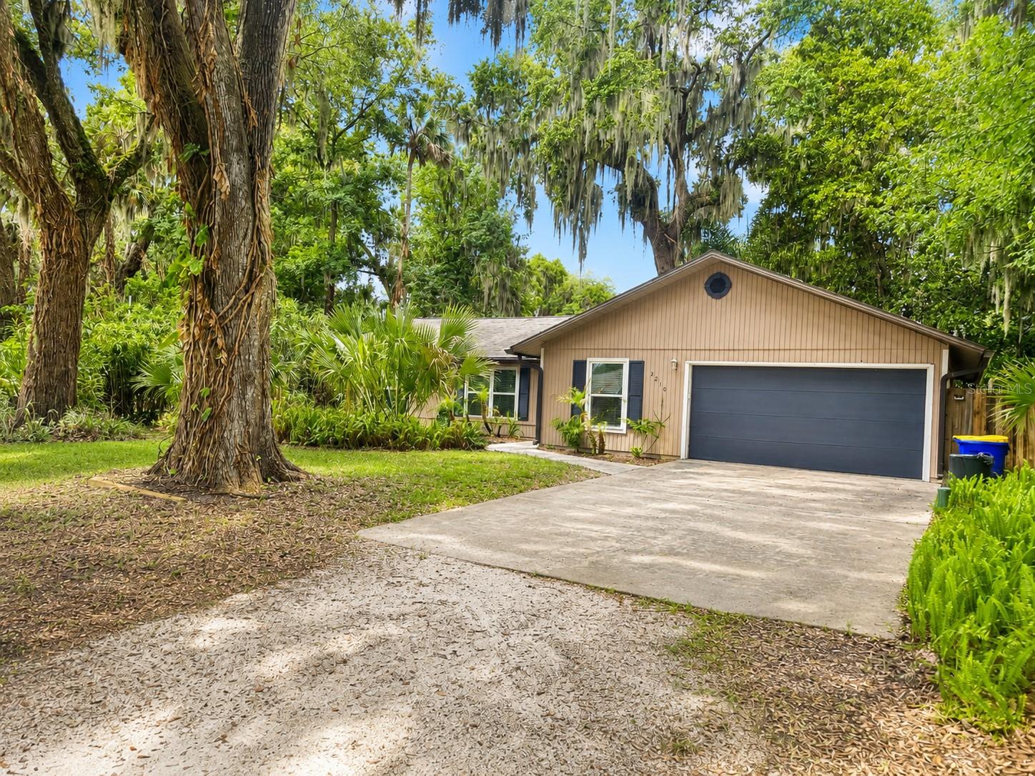 2210 NEEDLE PALM DR Property Photo 1
