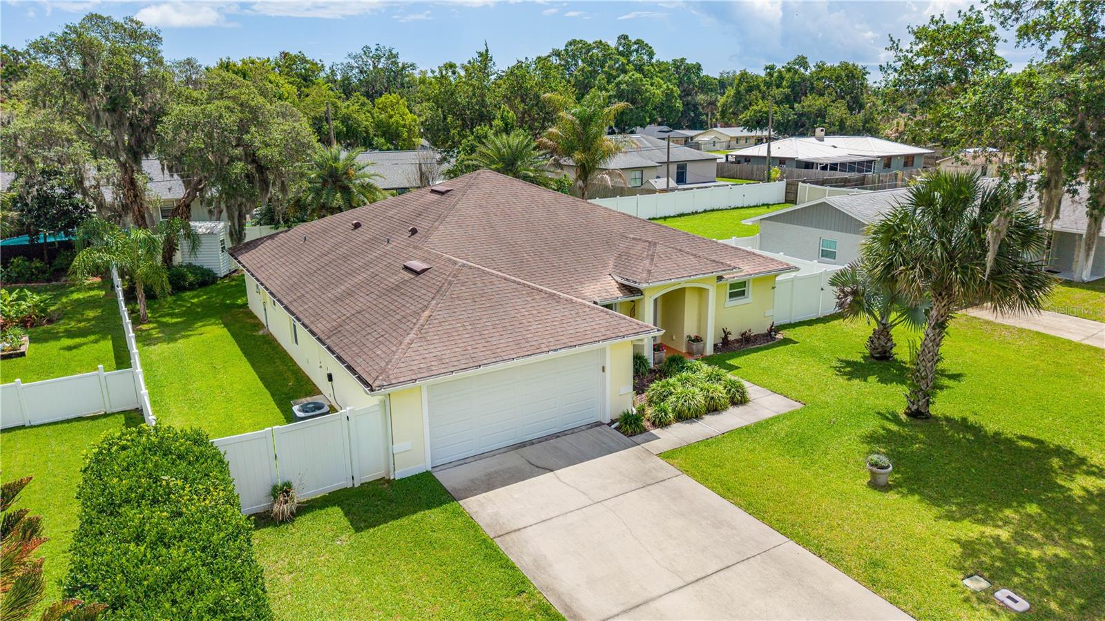 2513 QUEEN PALM DR Property Photo 1