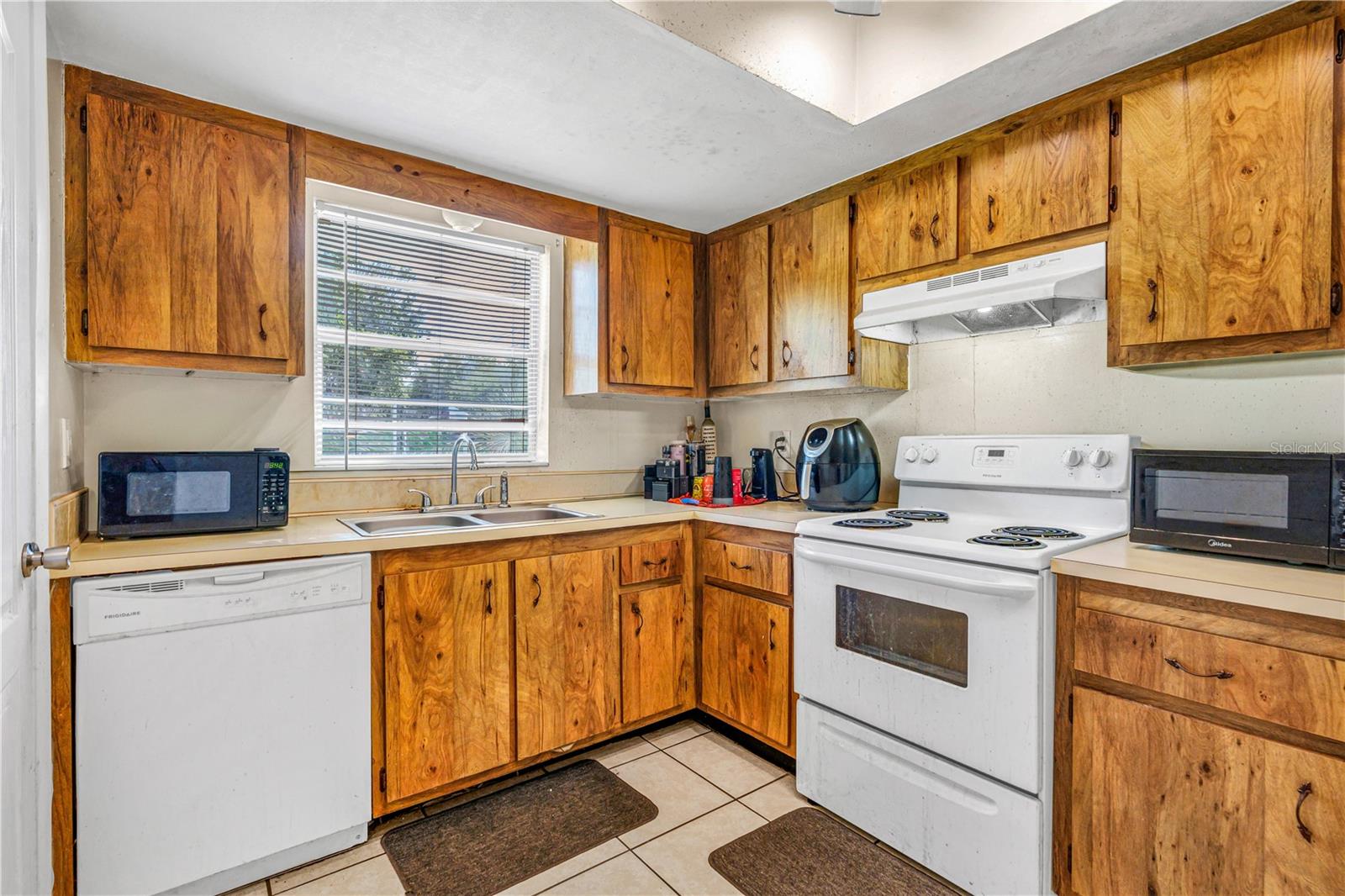 428 Banana Cay Dr #a Property Photo 11