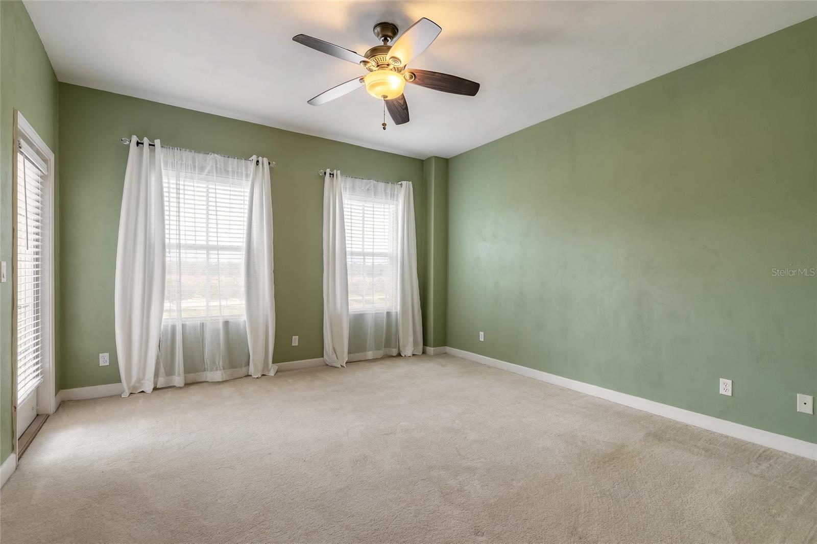 424 Luna Bella Ln #415 Property Photo 20
