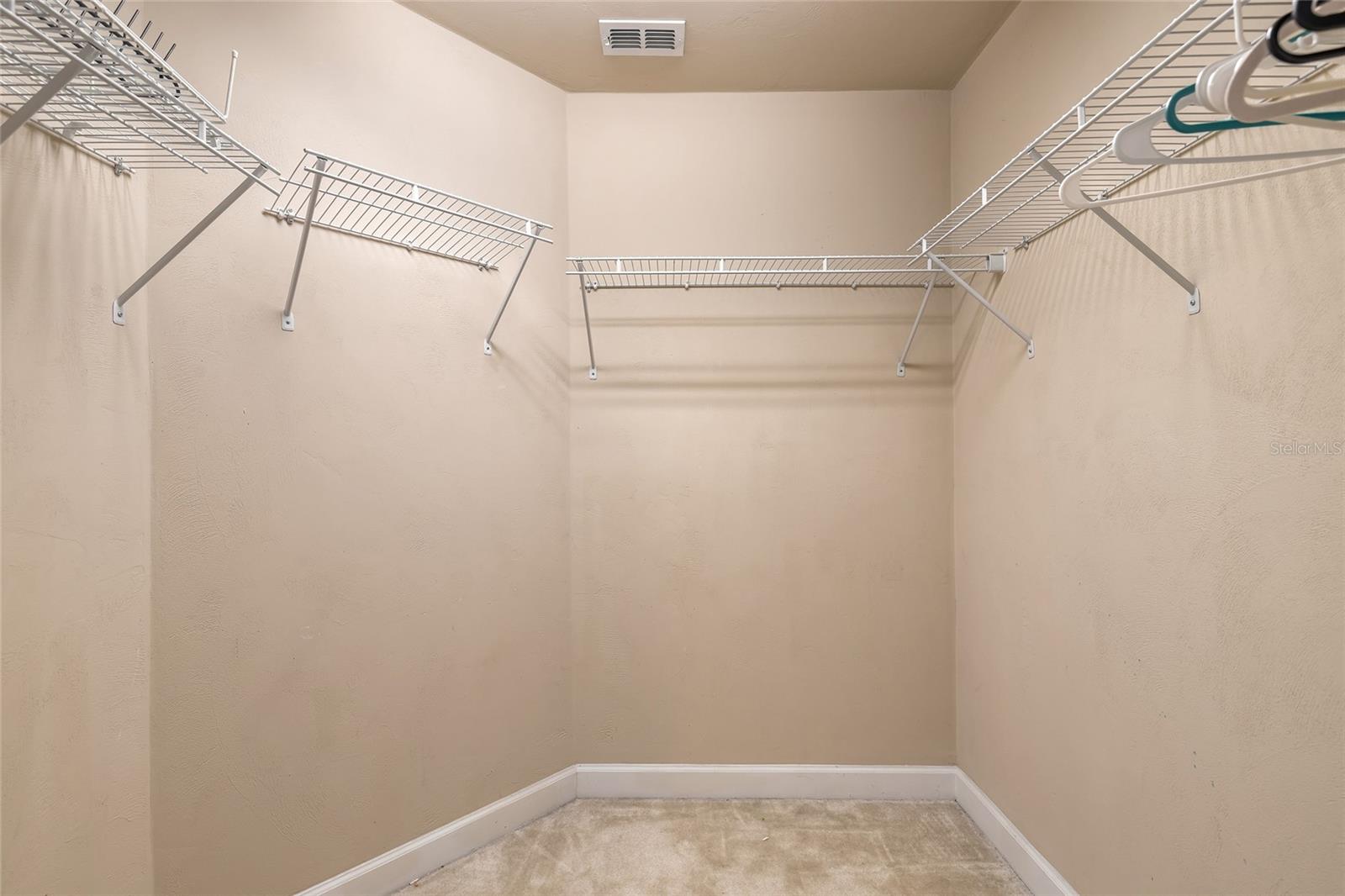 424 Luna Bella Ln #415 Property Photo 28
