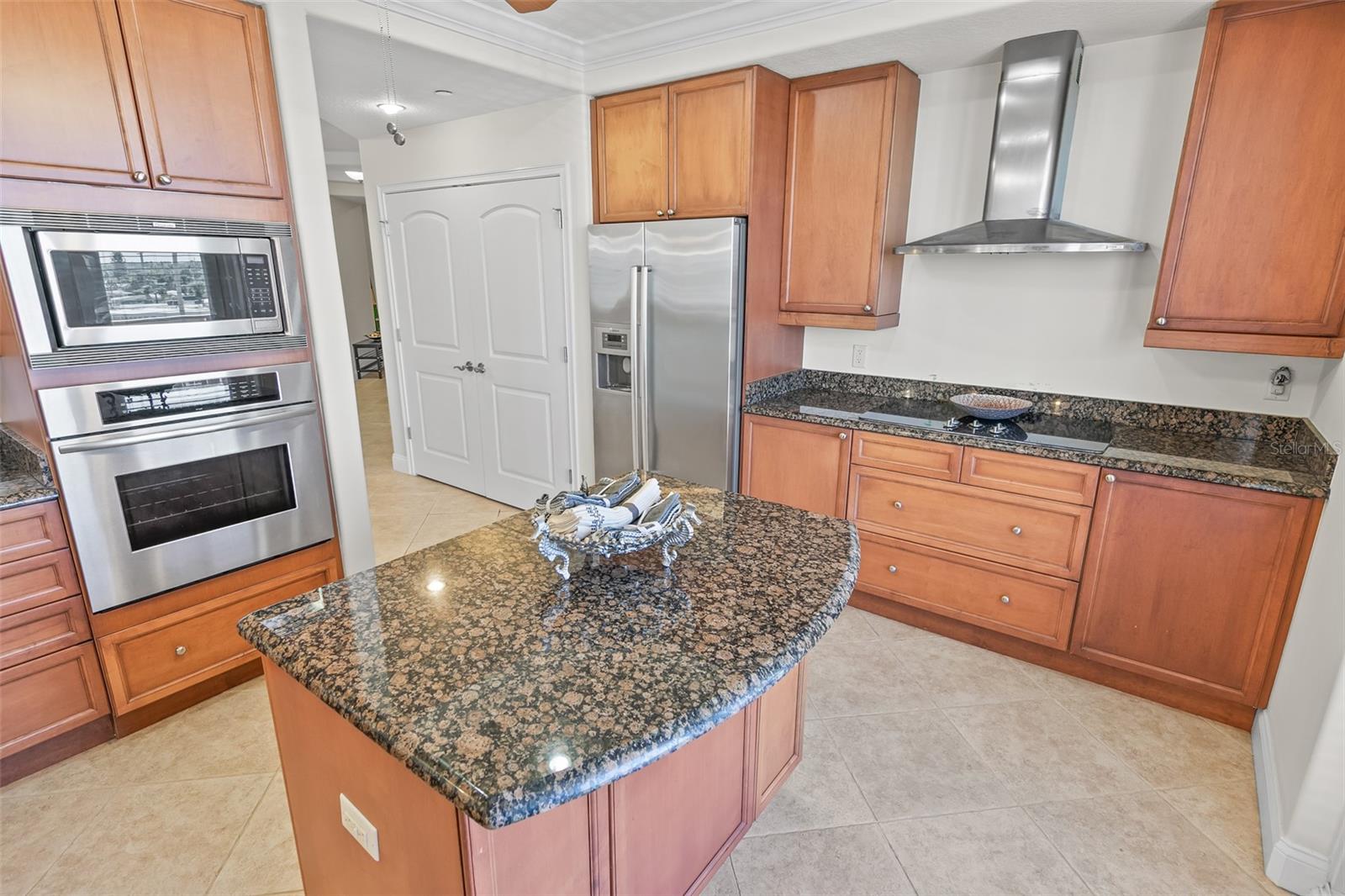 2515 S Atlantic Ave #301 Property Photo 19