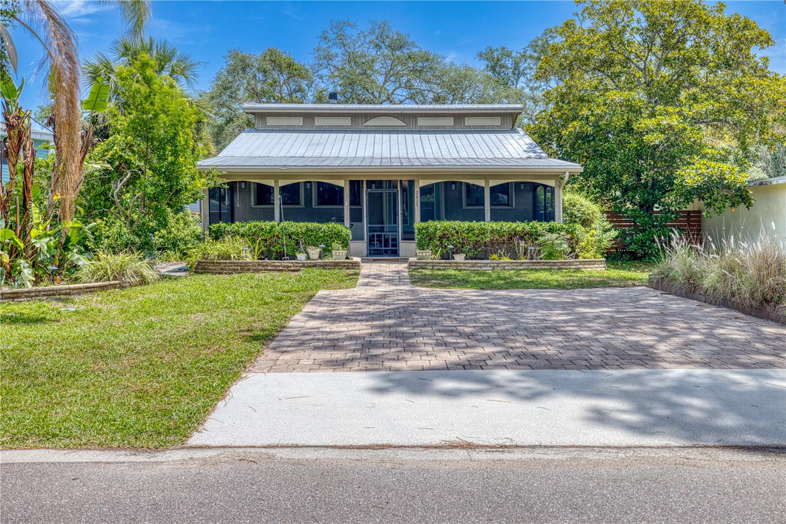2835 SUNSET DR