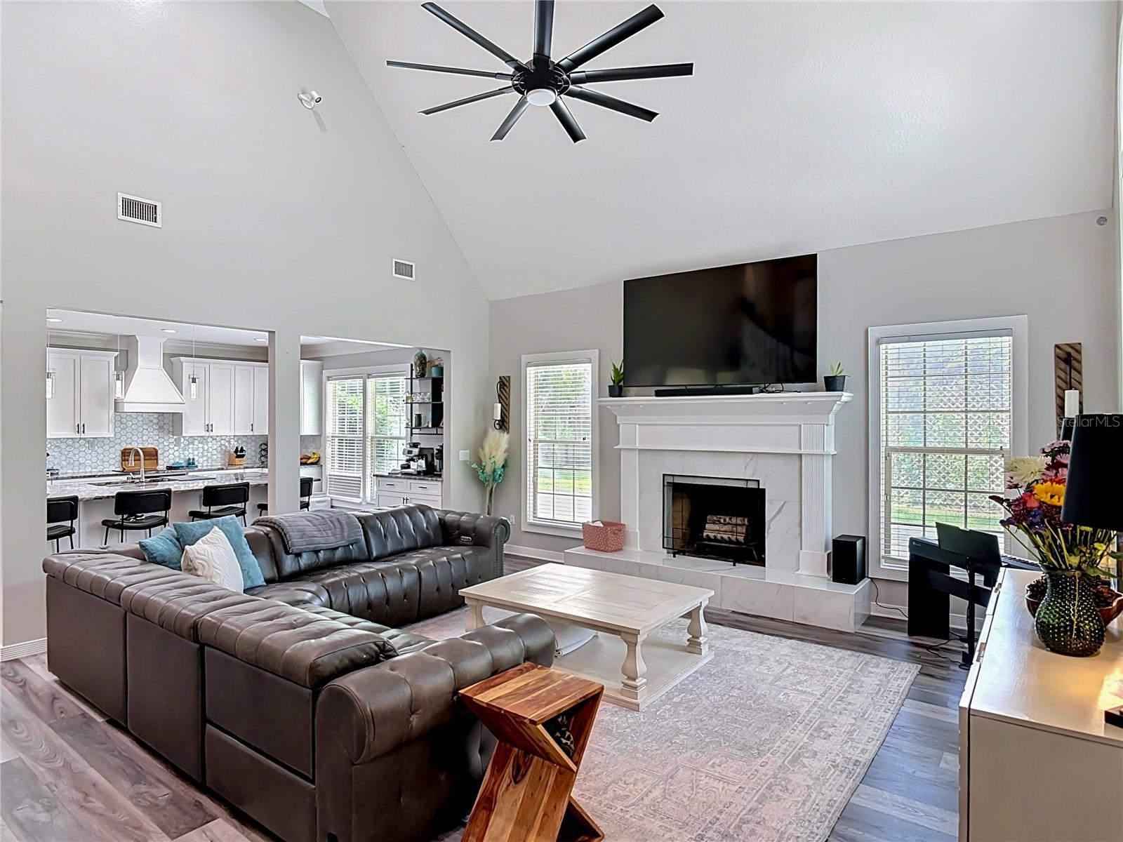 38 Winding Creek Way Property Photo 6