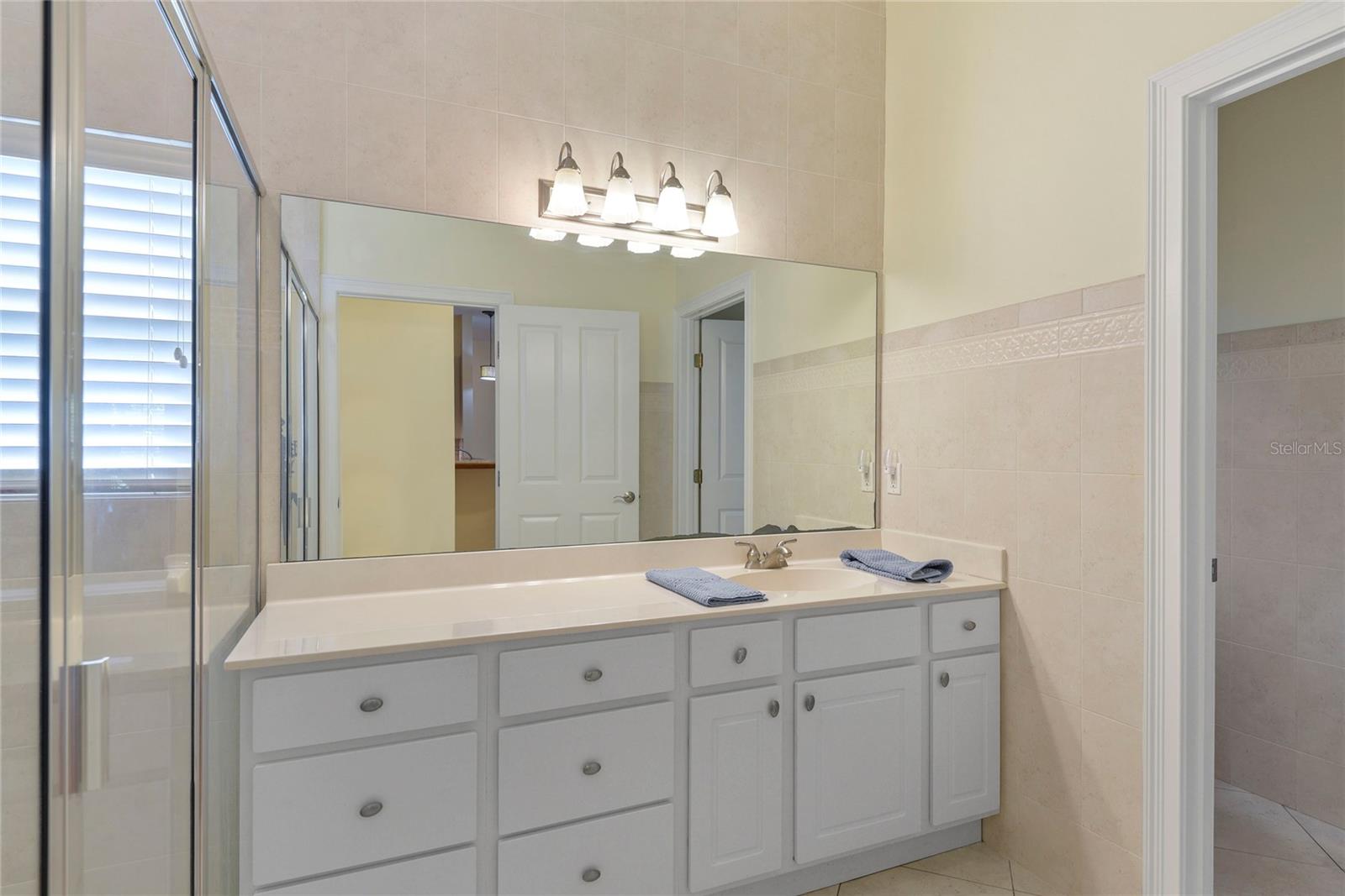 6325 River Rd Property Photo 27