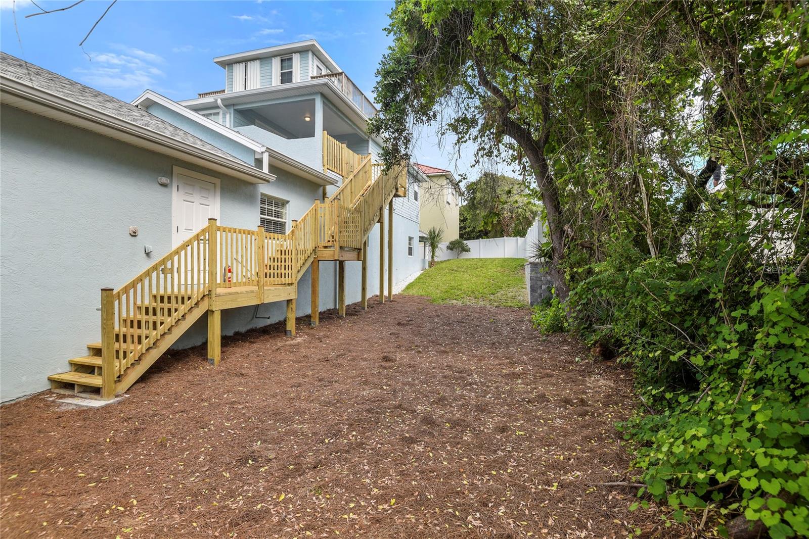 6325 River Rd Property Photo 41