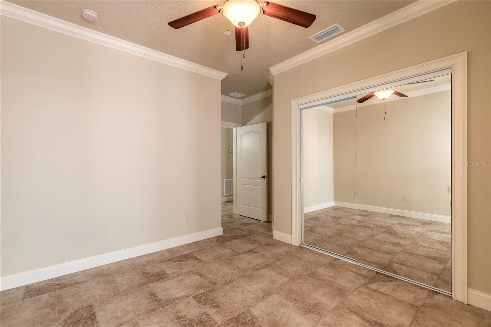5090 Riverside Dr #103 Property Photo 26