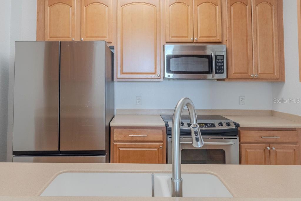 3868 Lexmark Ln #409 Property Photo 16