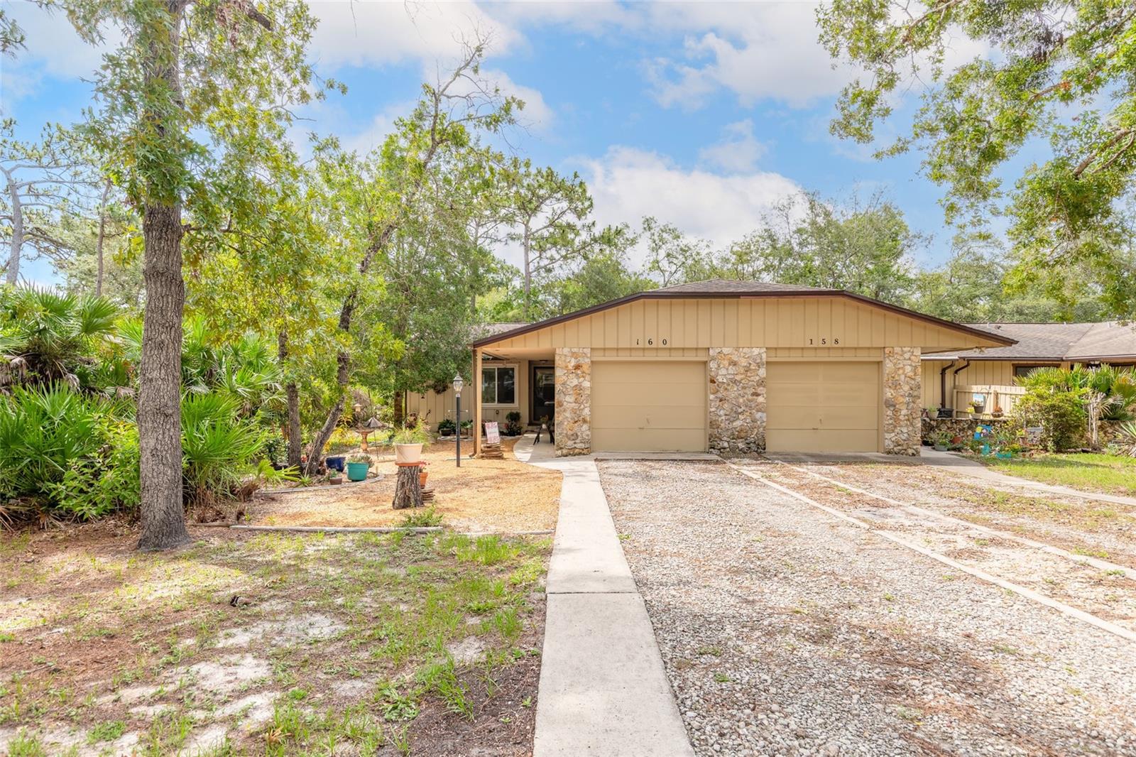 160 Magnolia Loop Property Photo 1