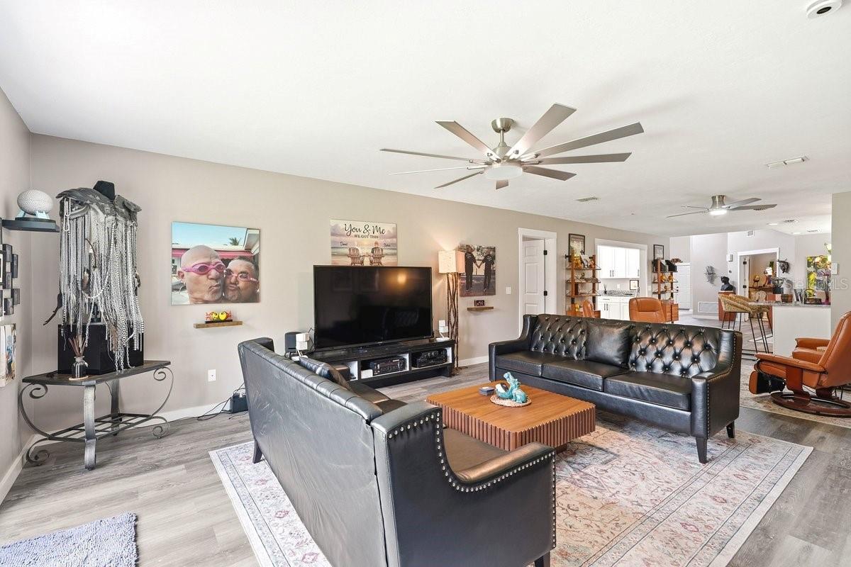 50 Treetop Cir Property Photo 44