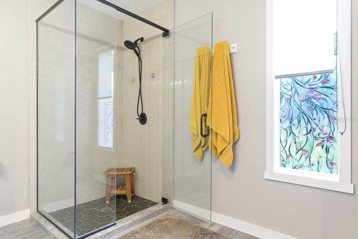 50 Treetop Cir Property Photo 54