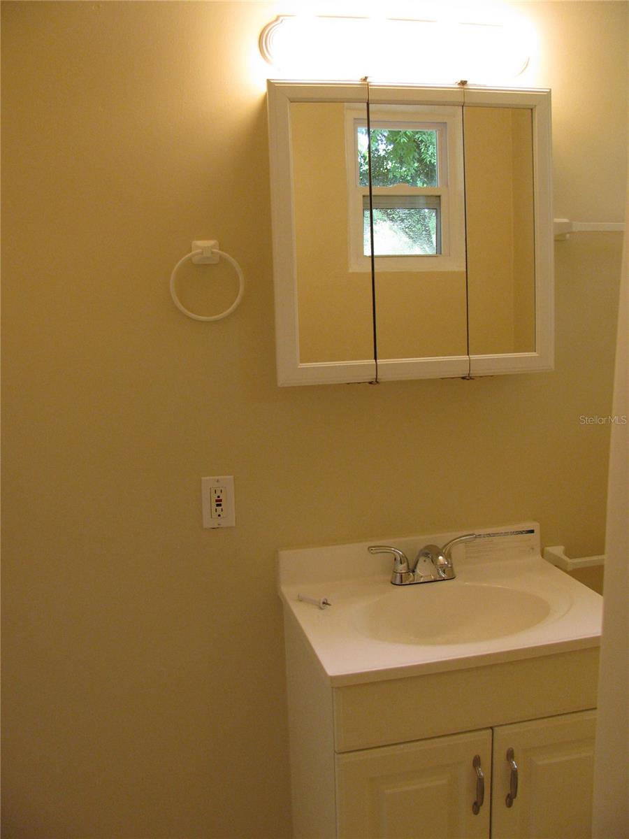 486 Oak St Property Photo 26