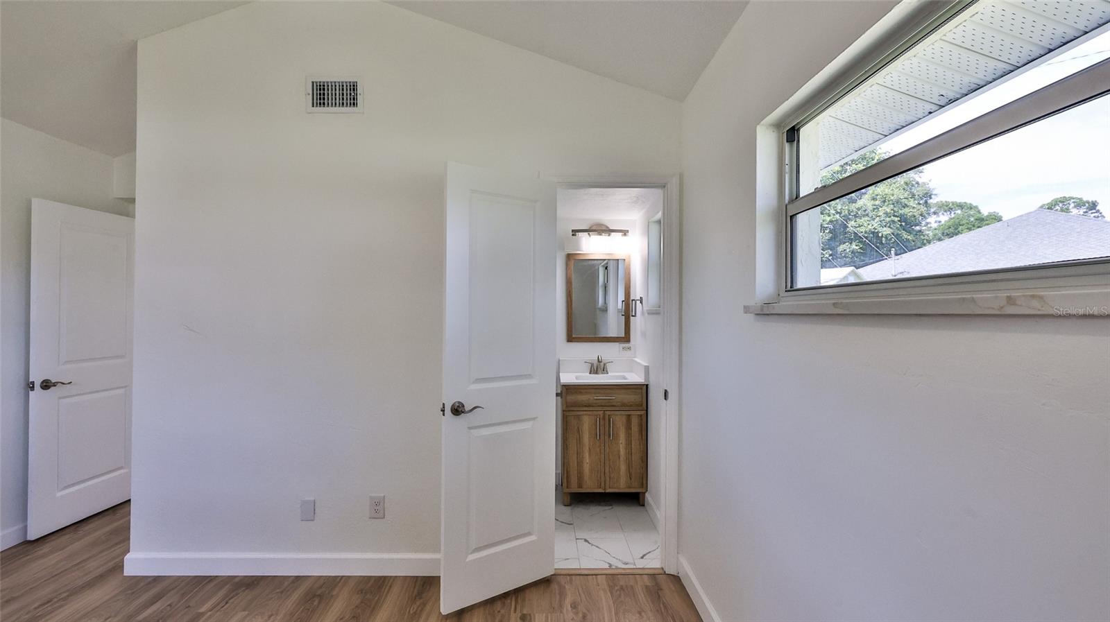 2212 Woodland Dr Property Photo 24